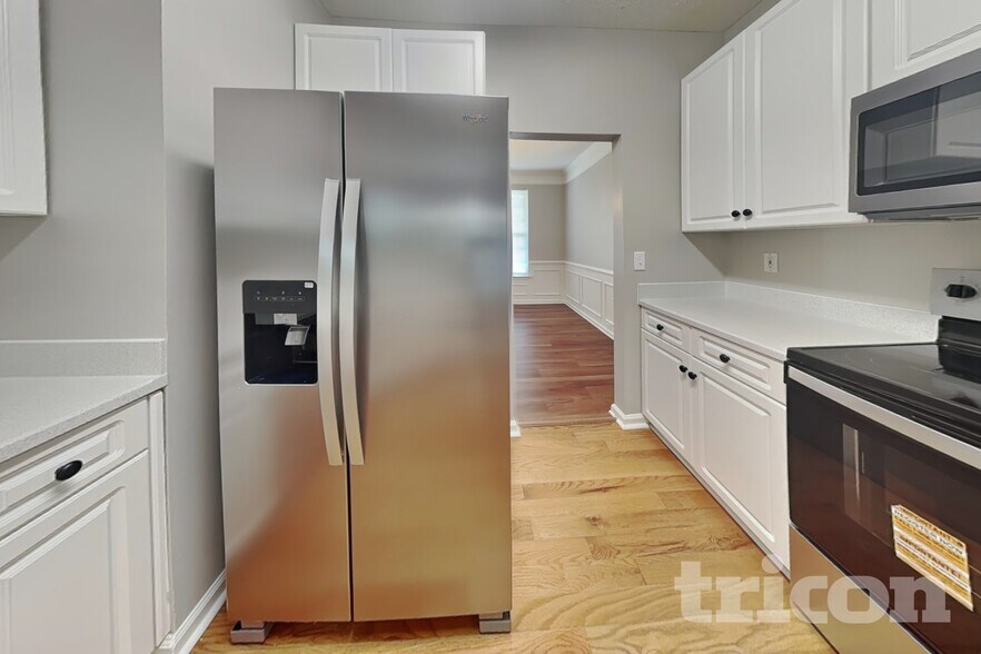 Building Photo - 206 Beltrees Dr
