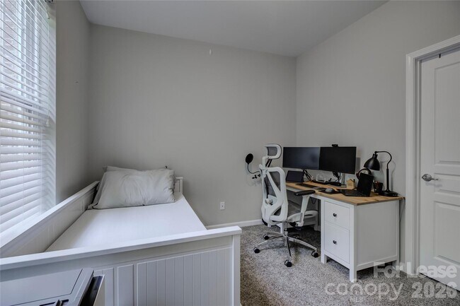 Building Photo - 629 6th Baxter Crossing