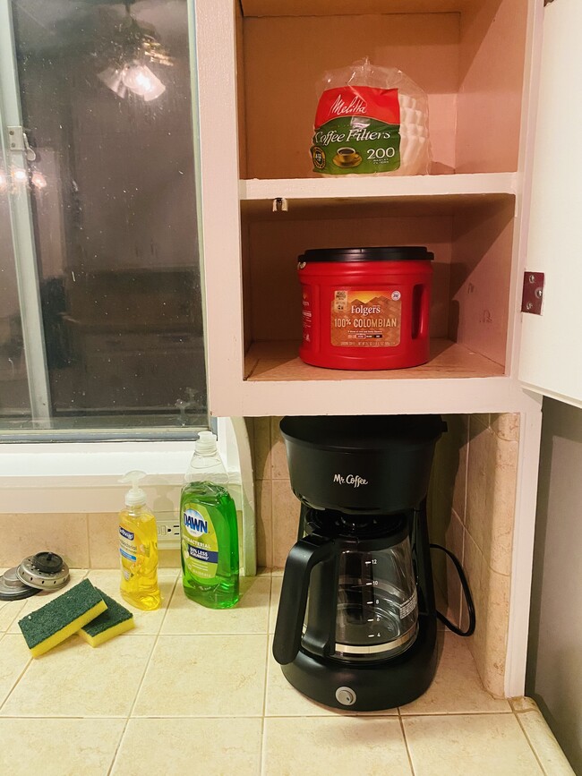 Building Photo - 202 North Ave