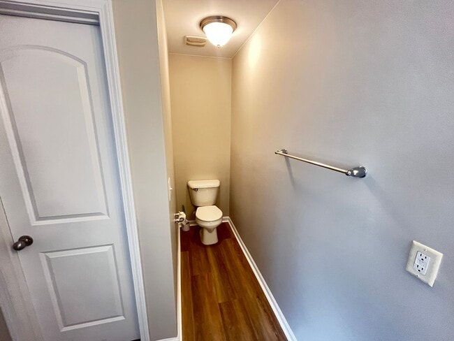 Building Photo - Pet Friendly, Three Bedroom with Bonus Room Home with Garage in Longs is Available Now!