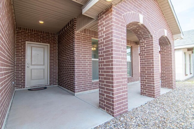 Building Photo - 1324 Mayberry St