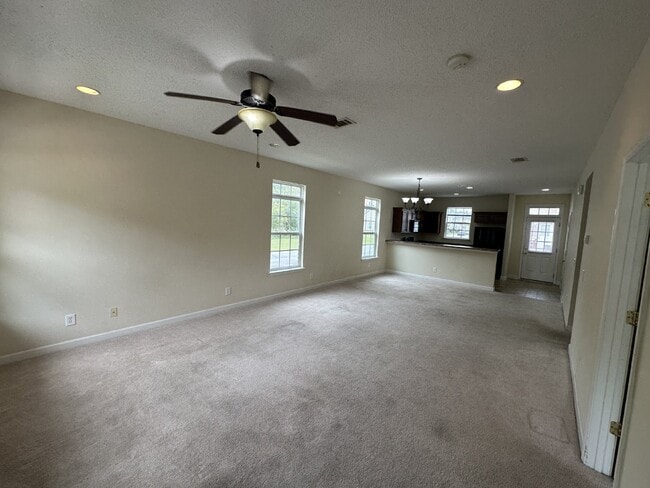 Building Photo - Townhouse for Rent