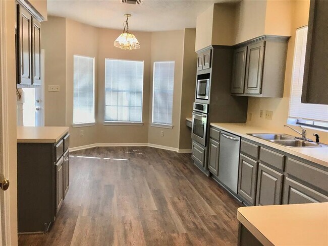 Building Photo - 835 Prairie Brook Ct