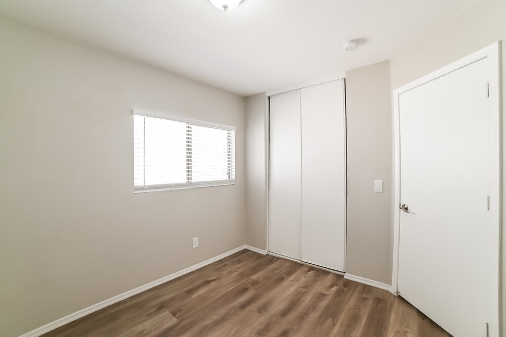 Building Photo - 11817 W Corrine Dr