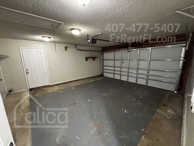 Building Photo - 9593 Villiers Dr S