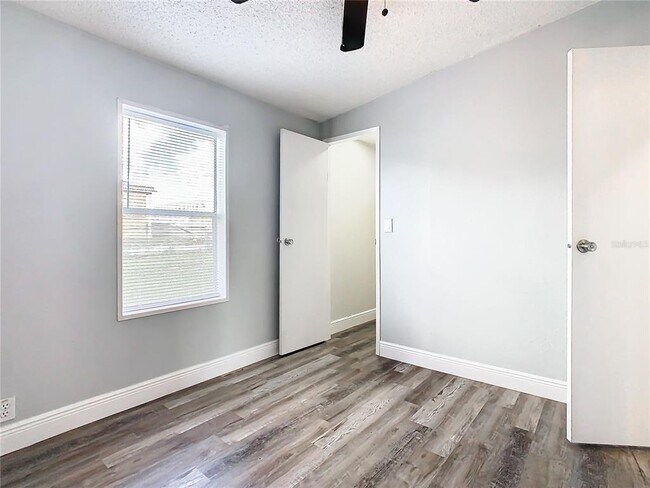 Building Photo - 318 San Pablo Cir