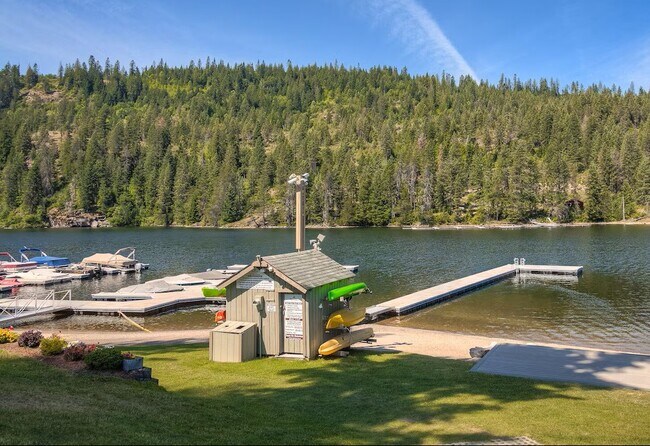 Building Photo - 21702 N Medalist Ct