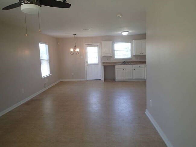 Building Photo - 6906 Lost Timber Ln