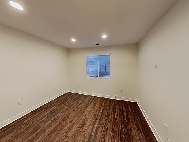 Building Photo - 7898 Cochise Way