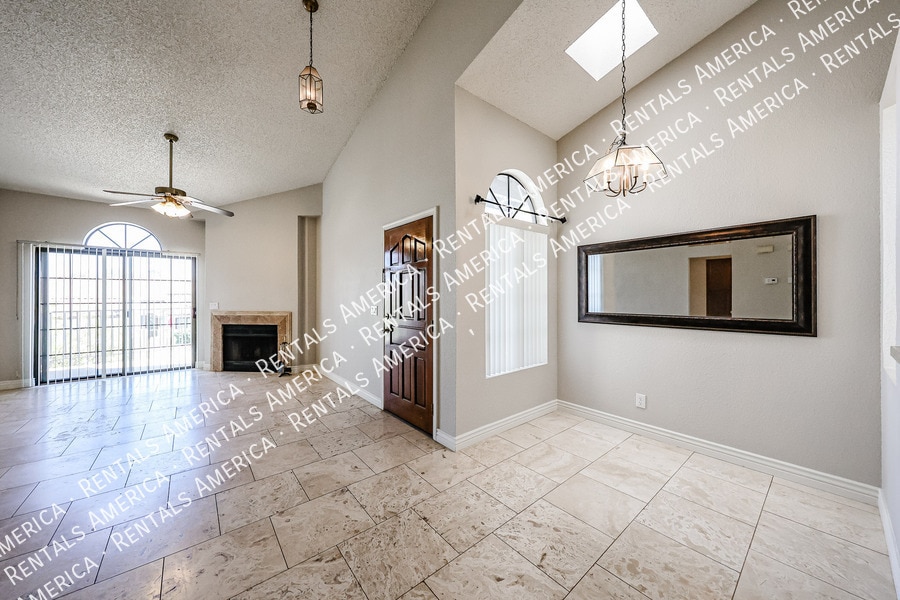 Building Photo - 11011 N 92nd St