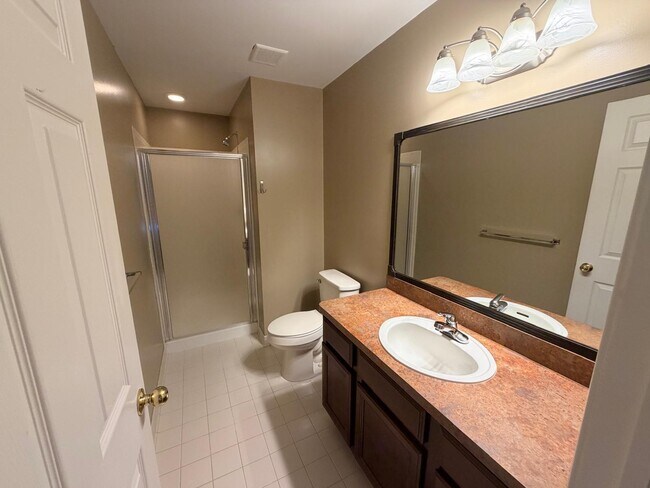 Building Photo - 26201 Chesapeake Cir