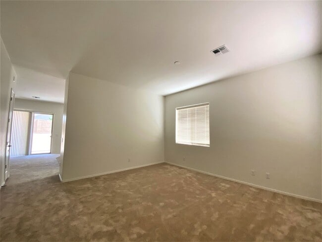 Building Photo - 6209 E Bower Ln