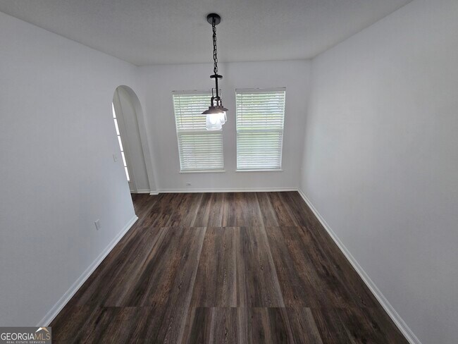 Building Photo - 110 Pine Bluff Blvd W