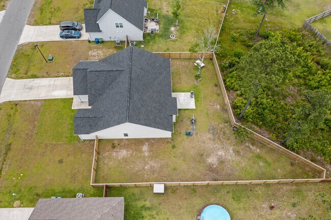 Building Photo - 251 Breakwater Dr