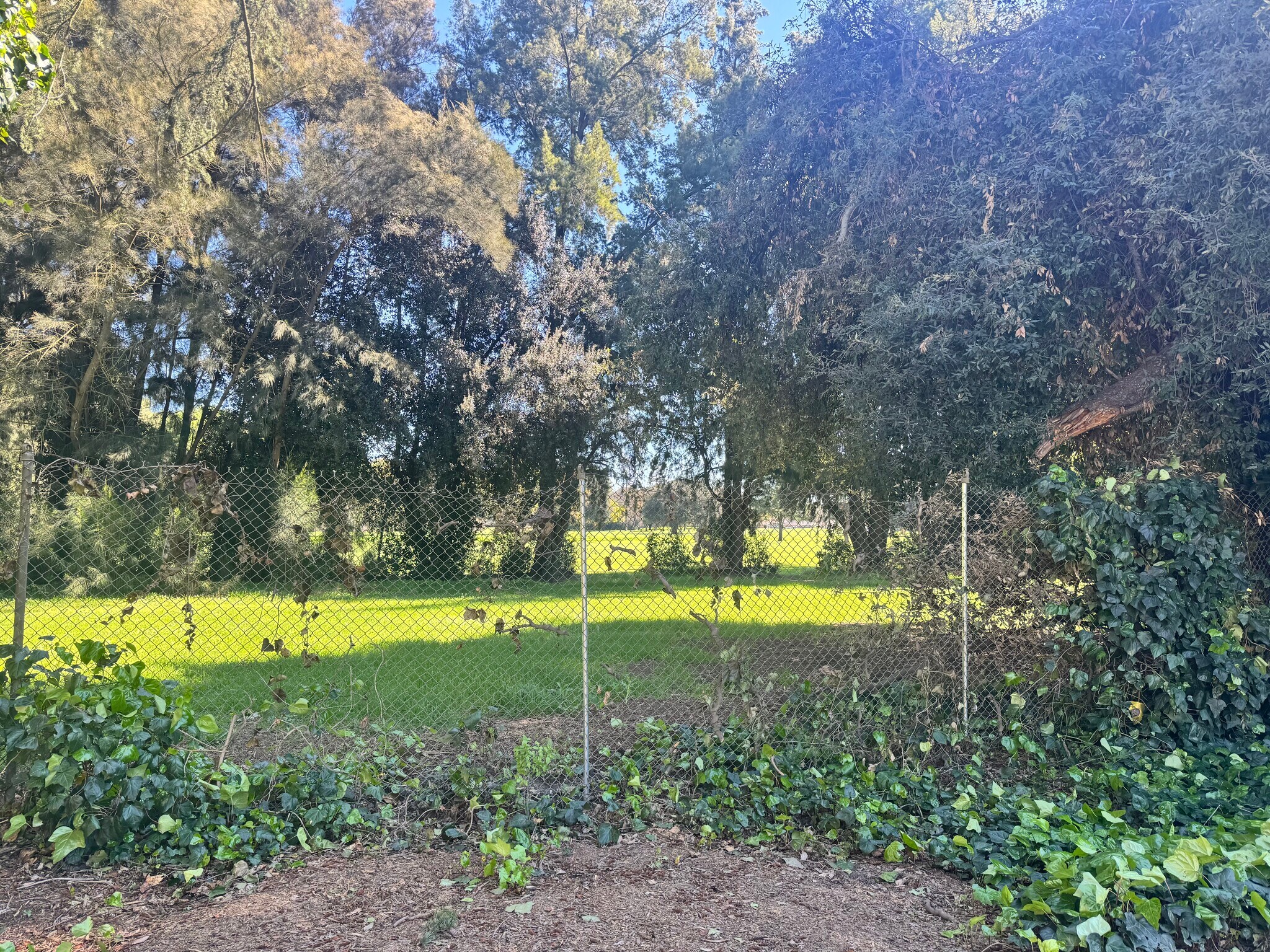 Golf course - 6724 Plymouth Rd