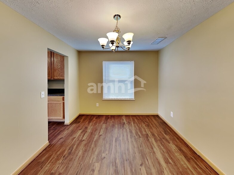 Building Photo - 6909 Spring Bloom Dr