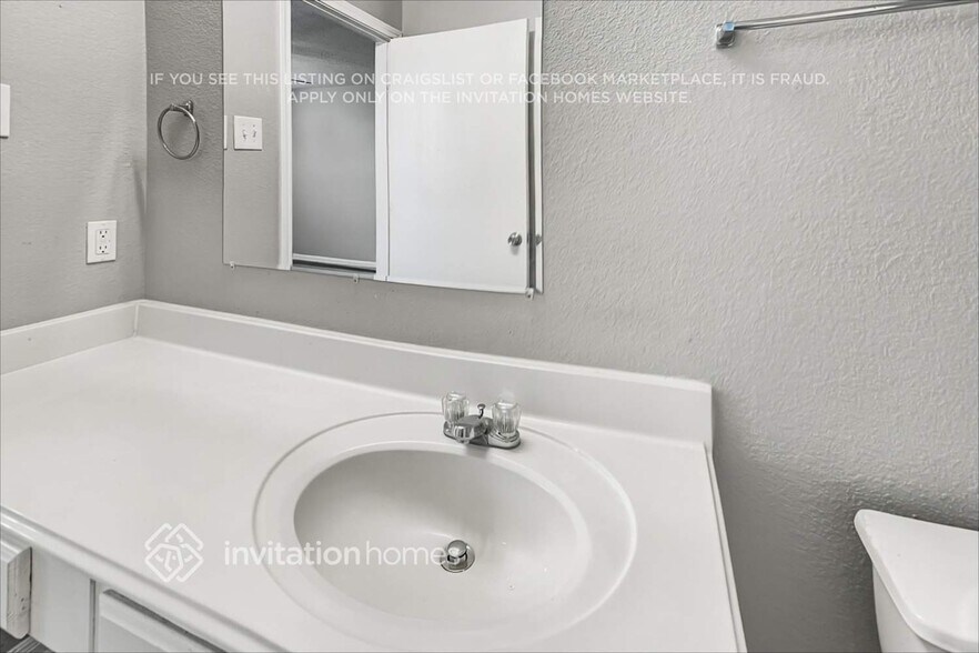 Building Photo - 3603 Fuller Bluff Dr