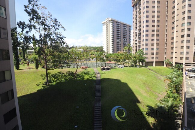 Building Photo - Park at Pearlridge - 2 bedroom 2 bath 1 parking unit - Available Now!