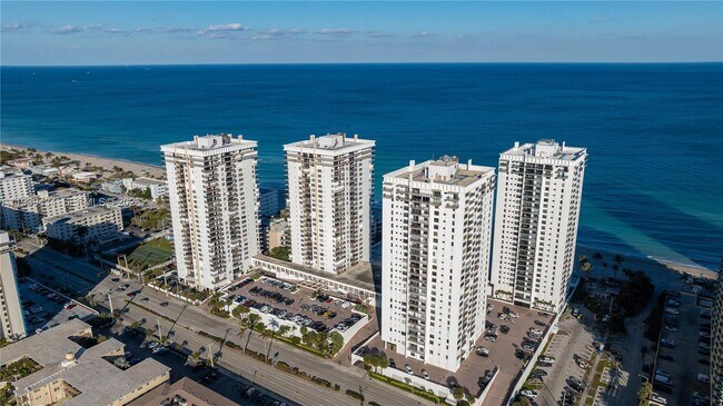 Building Photo - 2201 S Ocean Dr