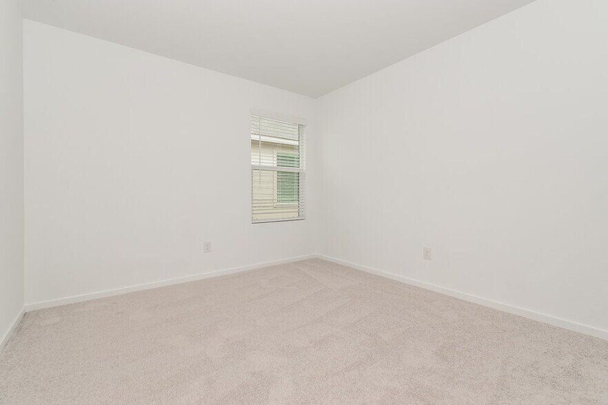 Building Photo - 924 Calley Pear Trl