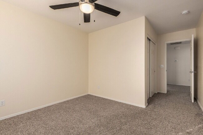 Building Photo - 4618 E Brilliant Sky Dr