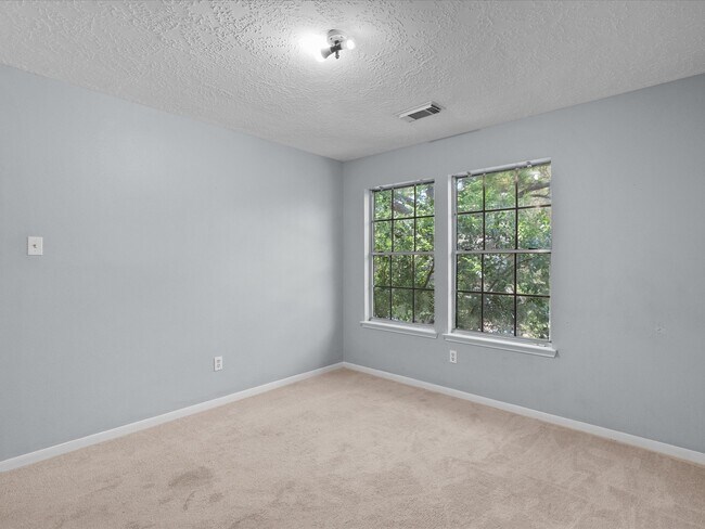 Building Photo - 4915 Stone Harbor Dr