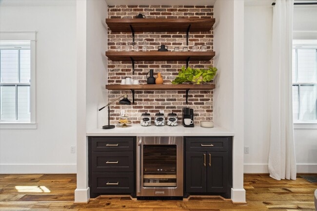 Building Photo - 1514 31st St