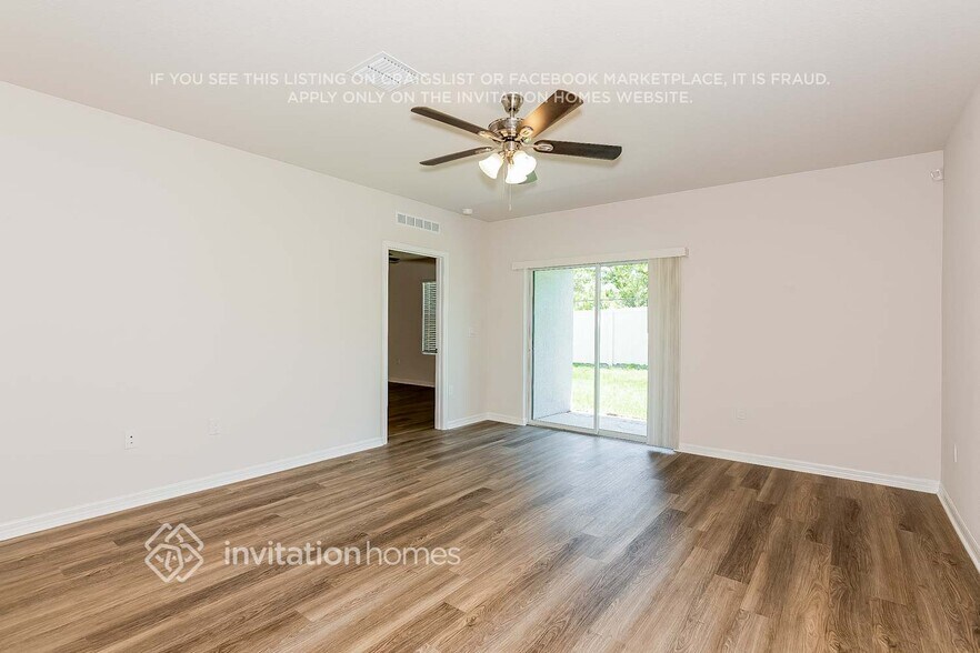 Building Photo - 8032 Majestic Palms Ct