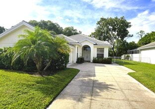 Building Photo - 5131 SE Sweetbrier Terrace
