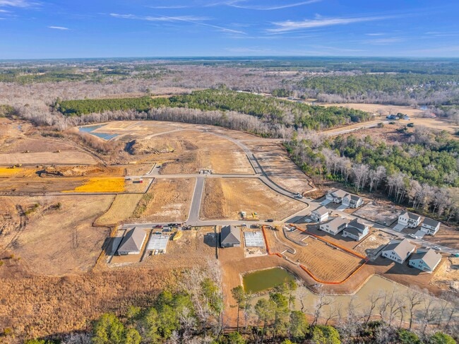 Building Photo - 514 Silky Oak Dr SE