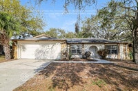 Building Photo - 417 Oakleaf Blvd