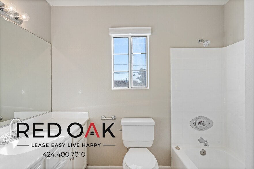 Building Photo - 32450 Candlewood Dr