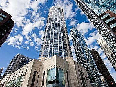 Building Photo - 512 N McClurg Ct