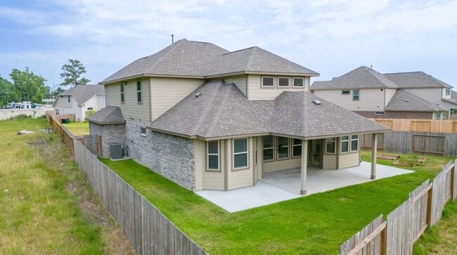 Building Photo - 21449 Kings Guild Ln