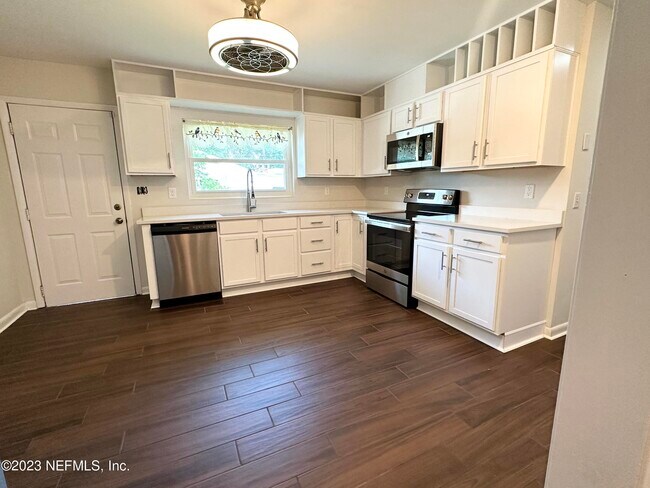 Building Photo - 5093 Ortega Cove Cir