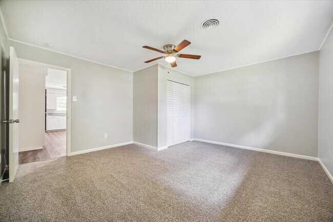 Building Photo - 111 Chadwick Rd