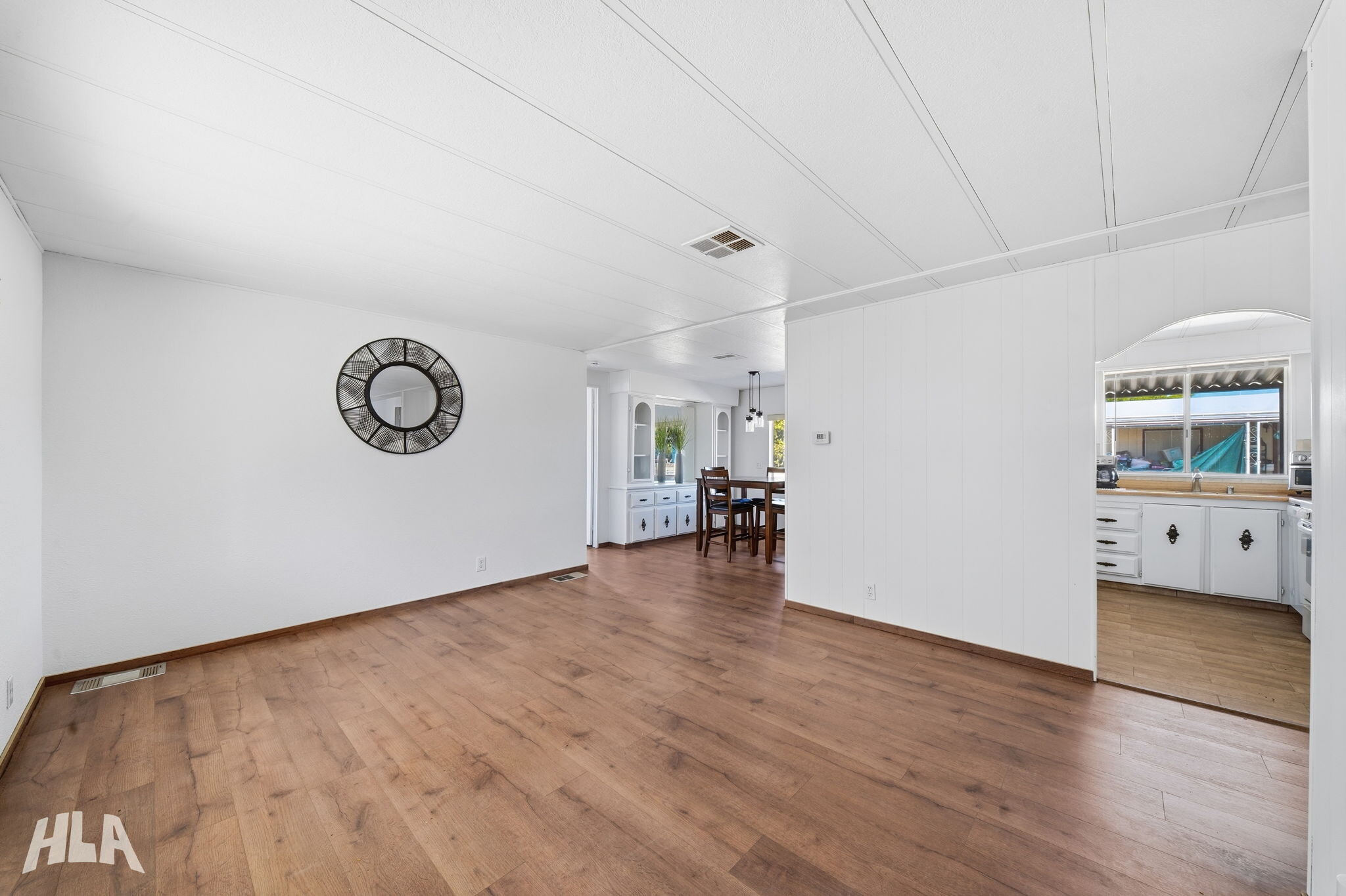 Building Photo - 10584 E Amber Dr