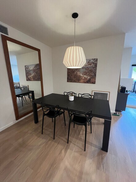 Building Photo - 8180 Manitoba St