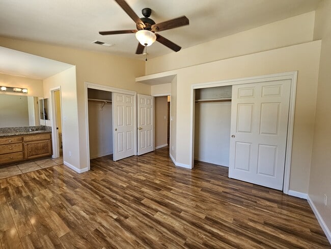 Building Photo - 5400 Sugar Pine Dr