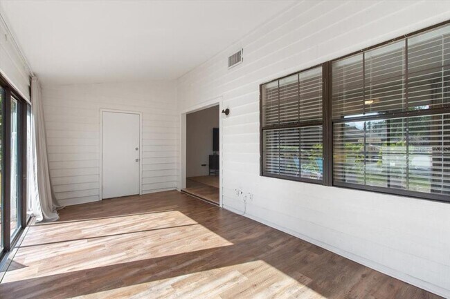 Building Photo - 5322 Bradbury Ct