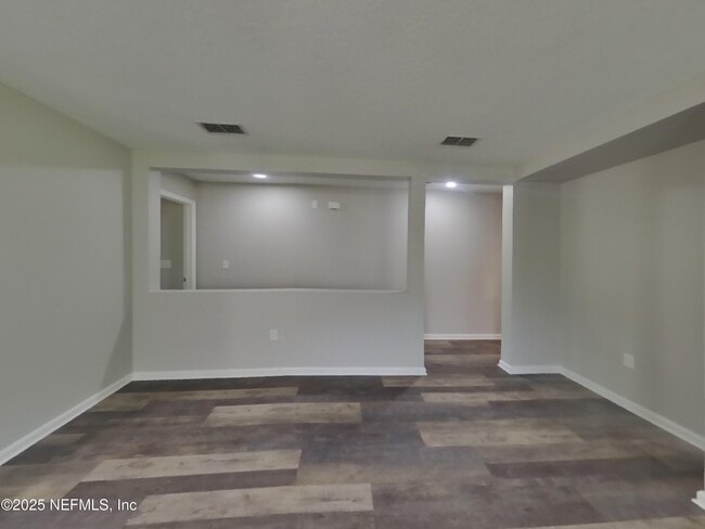 Building Photo - 76383 Timbercreek Blvd