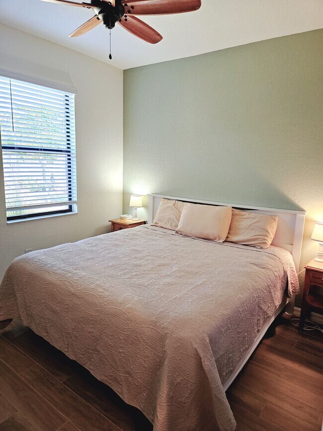 Building Photo - Annual Furnished Pet Friendly Twin Villa l...