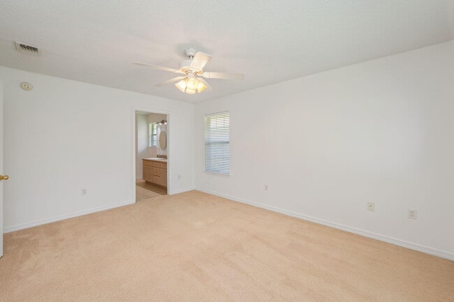 Building Photo - 9750 Parker Lake Cir