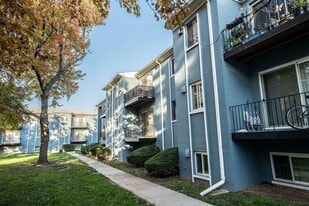 Building Photo - Arbor Lane