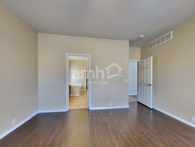 Building Photo - 2844 S Serrano