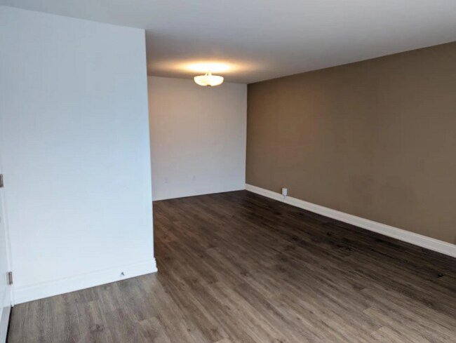 Building Photo - 784-784 Millersport Hwy