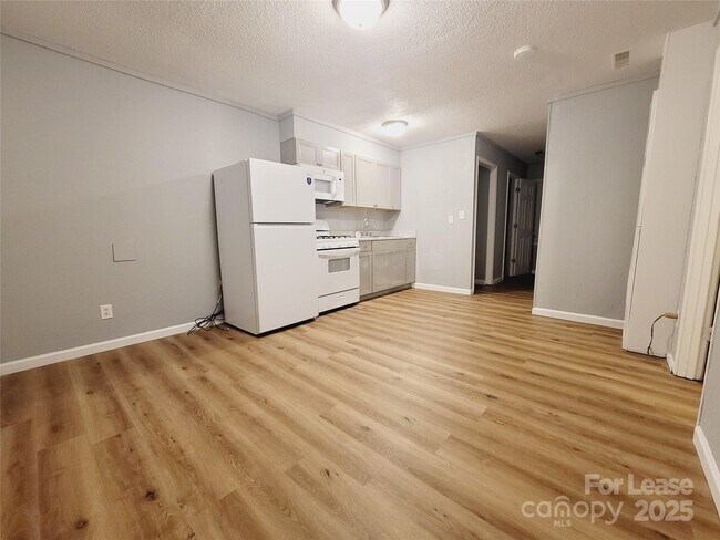 Building Photo - 1028 New Beginnings Ave