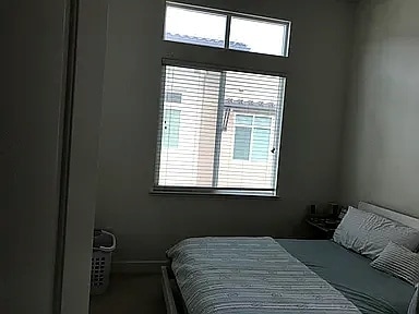 Building Photo - 5218 S Esprit Loop