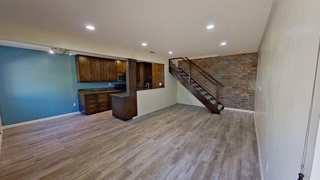 Building Photo - 16423 La Bonita Ln