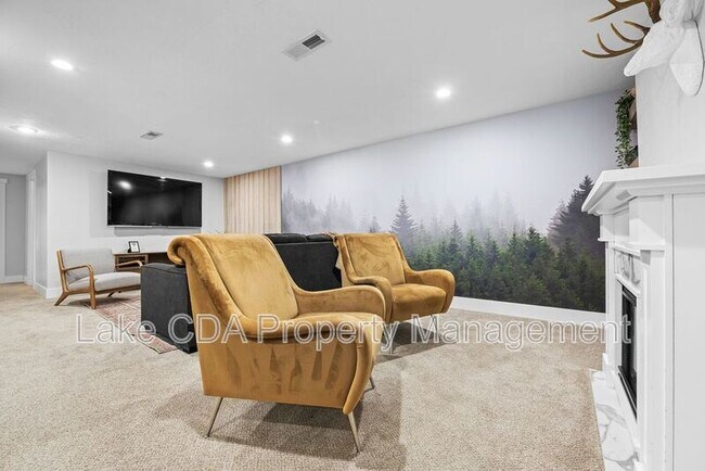 Building Photo - 3870 N Honeysuckle Dr